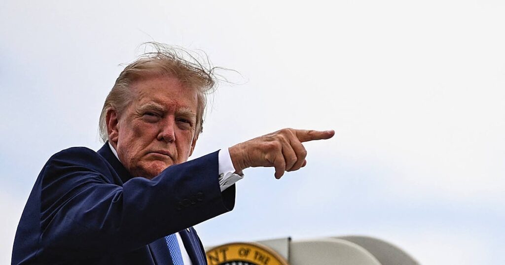 Trump advierte a Irán tras retomar las negociaciones: «Acuerdo o rendición total»