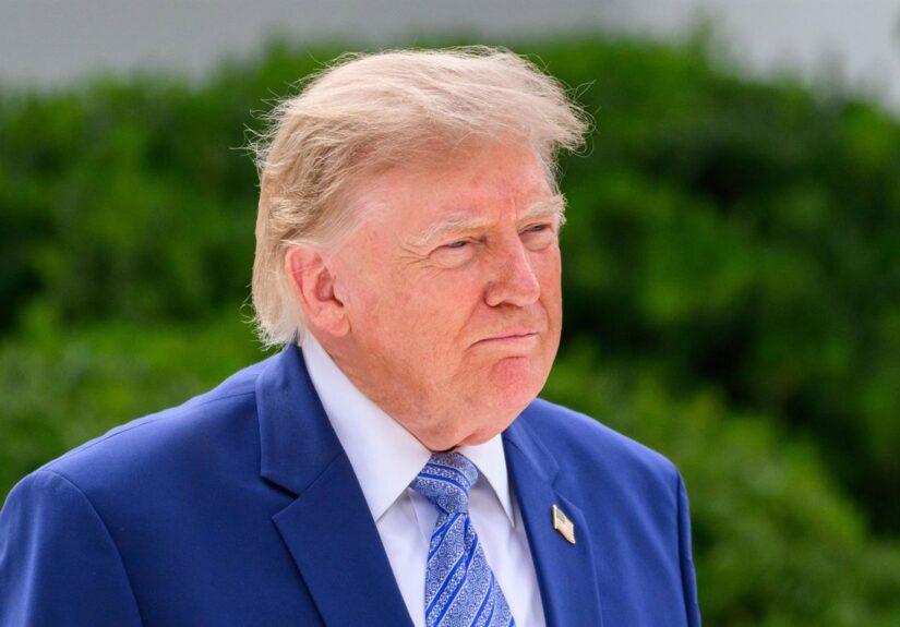 Trump asegura que "Irán está colapsando por completo" antes del inicio de su "ofensiva financiera"