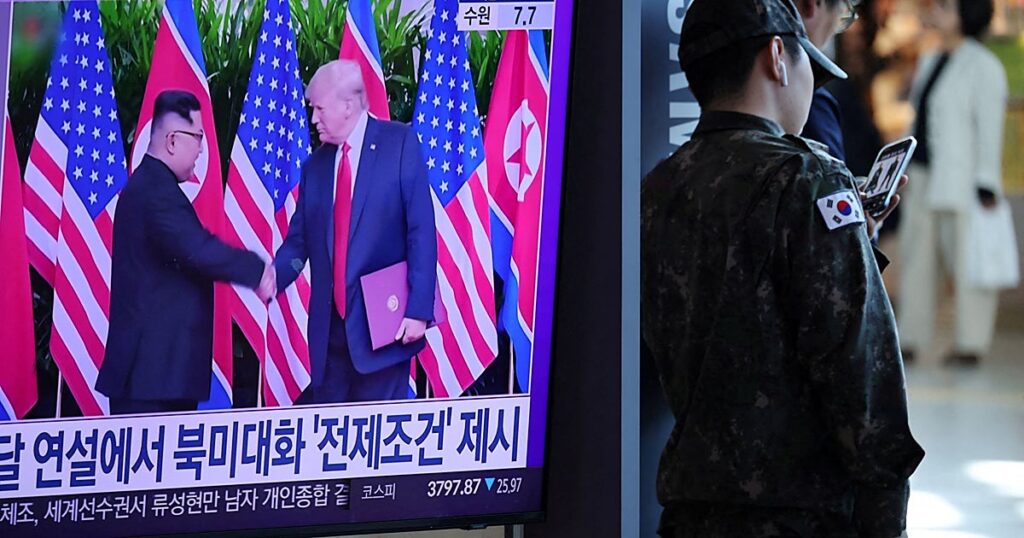Trump insinúa contactos con Kim Jong-un tras reducir los ejercicios militares con Seúl
