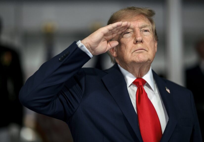 Trump pasa a la asfixia económica de Irán en un giro pragmático ante las 'midterms'