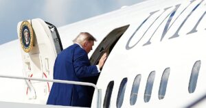 Trump se camufló en un camión de catering para abandonar el Air Force One por una amenaza iraní durante la cumbre de la OTAN en Turquía