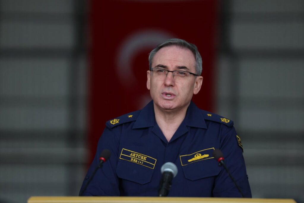 Turquía denuncia el ataque israelí contra una base aérea siria y niega que tuviera un despliegue militar