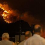 Un muerto y al menos 40 heridos en un incendio forestal en la turística ciudad de Omis (Croacia)