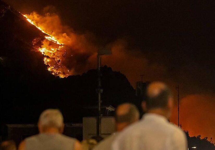 Un muerto y al menos 40 heridos en un incendio forestal en la turística ciudad de Omis (Croacia)