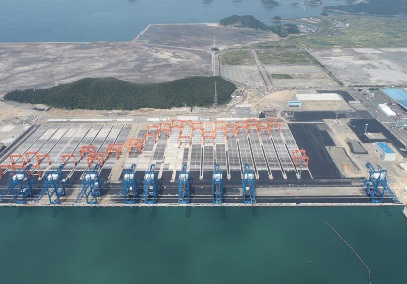 Zarpa el primer carguero surcoreano por la ruta comercial del Ártico en busca de una alternativa al golfo Pérsico