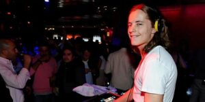 las discotecas parisinas comienzan a cerrar en masa