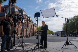 Un juez ordena a la Administración Trump restablecer el acceso de CNN, MSNBC y Politico a la Casa Blanca