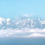 Al menos 14 desaparecidos tras una avalancha en el Himalaya