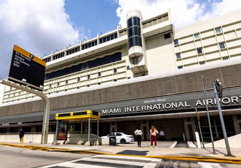 Al menos cinco muertos tras salirse de la pista un avión de carga durante un aterrizaje en Miami