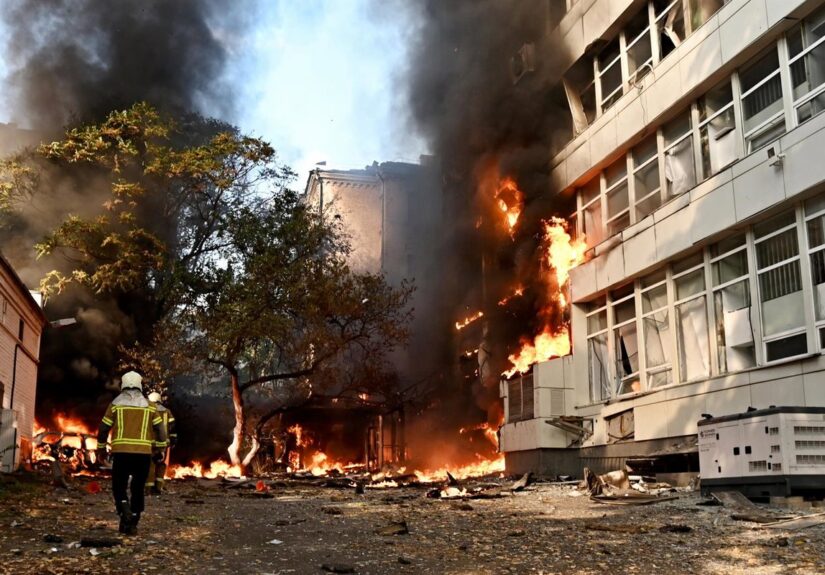 Al menos dos muertos, incluido un niño, en un nuevo ataque ruso con misiles y drones contra Kiev (Ucrania)