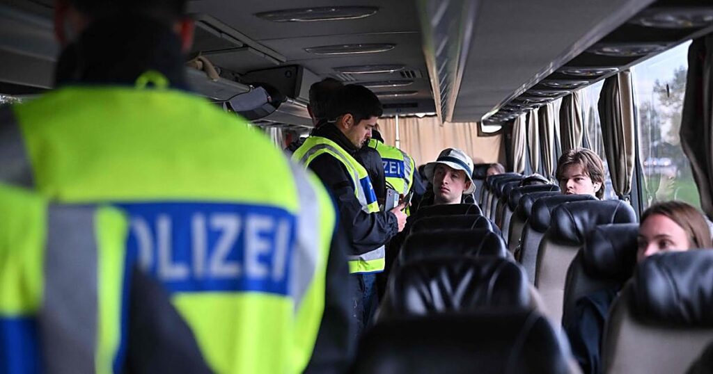 Alemania, Austria, Dinamarca, Grecia y Países Bajos acuerdan abrir centros de deportación fuera de la UE para inmigrantes