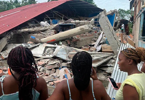 Dos meses después del terremoto, la educación sigue en crisis