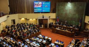 Chile aprueba nueva ley de partidos políticos que rechaza regímenes totalitarios