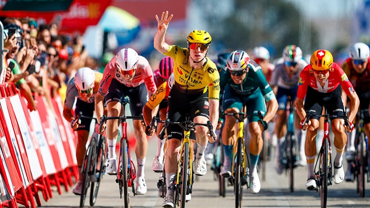 Cuatro triunfos suma el británico Matthew Brennan en la Vuelta a España 2026