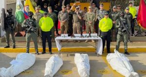 De la Espriella exhibe los cadáveres de cuatro personas pertenecientes al narco, entre ellos un cabecilla de las ACSN