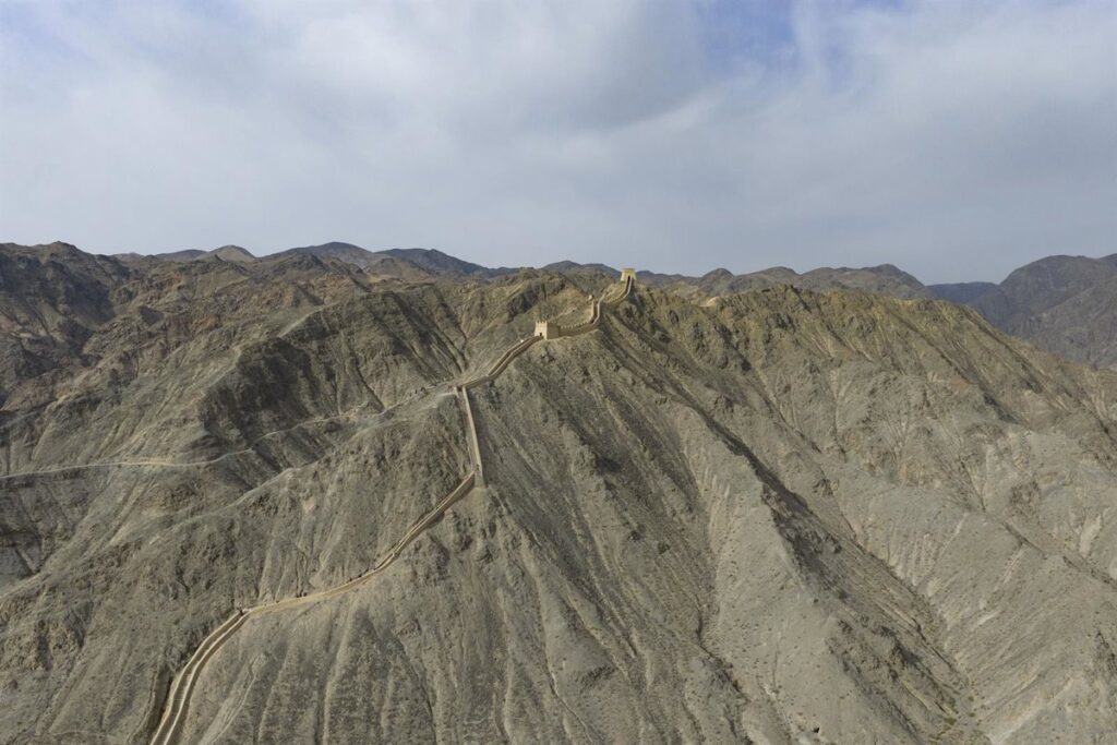 Denuncian la destrucción de un tramo de la Gran Muralla china por una mina de carbón