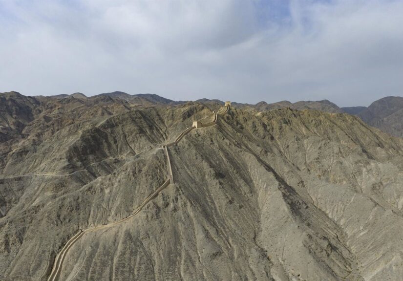 Denuncian la destrucción de un tramo de la Gran Muralla china por una mina de carbón
