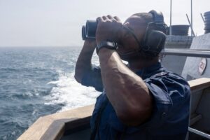 EEUU eleva a más de 90 los buques intervenidos en el marco de su bloqueo a Irán en el estrecho de Ormuz