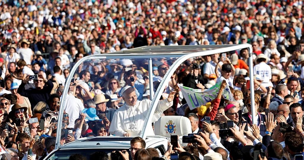 El Papa busca en Francia la reconciliación entre la Iglesia y las víctimas de abusos sexuales