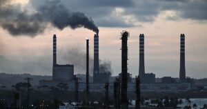 El acuerdo petrolero de Trump evidencia que pocos se fían del persistente chavismo