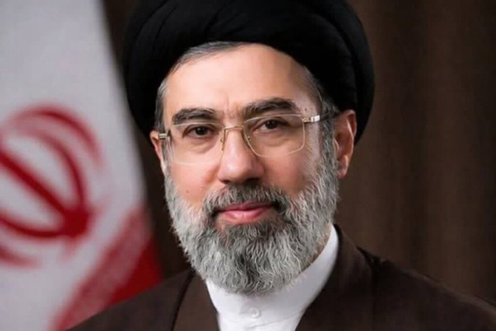 El líder supremo de Irán amenaza con "eliminar todas las fuerzas enemigas" del mar Arábigo