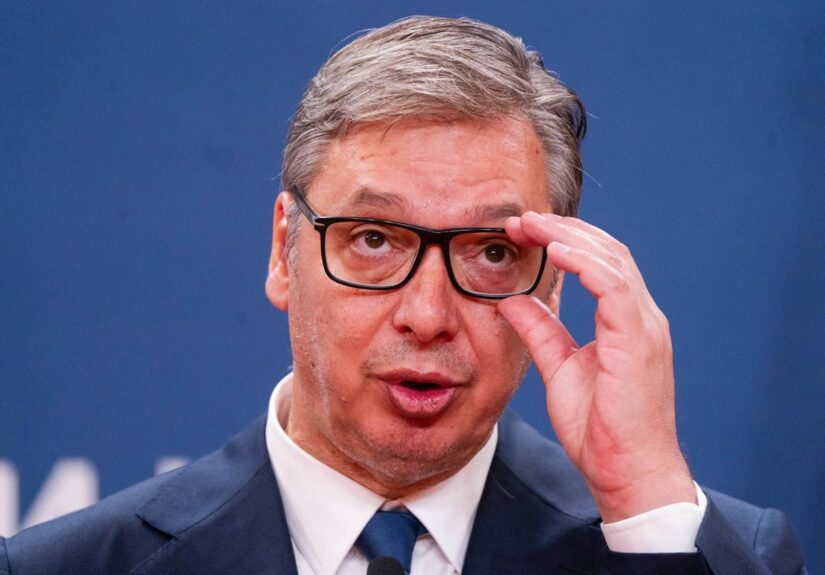 El presidente de Serbia disuelve el Parlamento y convoca elecciones legislativas el 25 de octubre