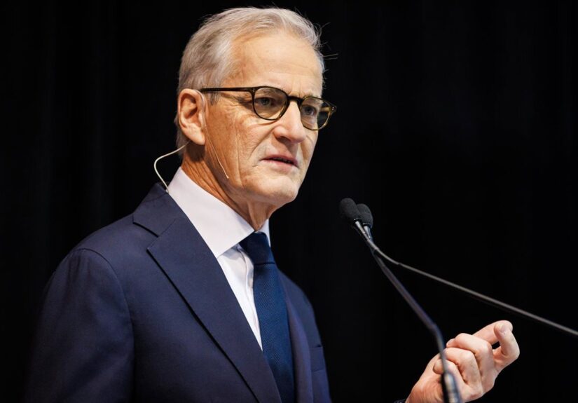 El primer ministro de Noruega niega "amiguismo y corrupción" en Exteriores por vínculos con la red Epstein