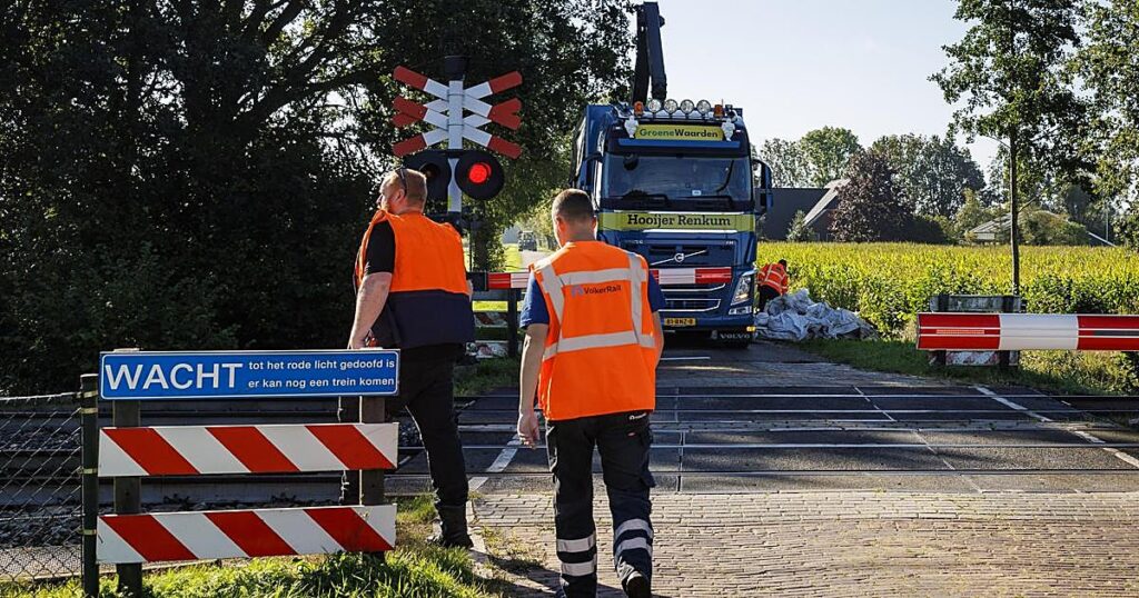 Investigan un presunto sabotaje de la red ferroviaria de Países Bajos que ha paralizado el tráfico de trenes