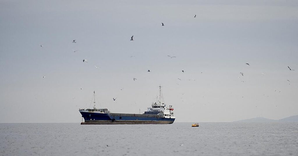 Irán asegura que EE.UU. ha atacado otro de sus petroleros y amenaza con responder