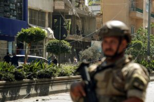 Israel emite una orden de evacuación y ataca el sur de Líbano en respuesta a las "violaciones" de Hezbolá