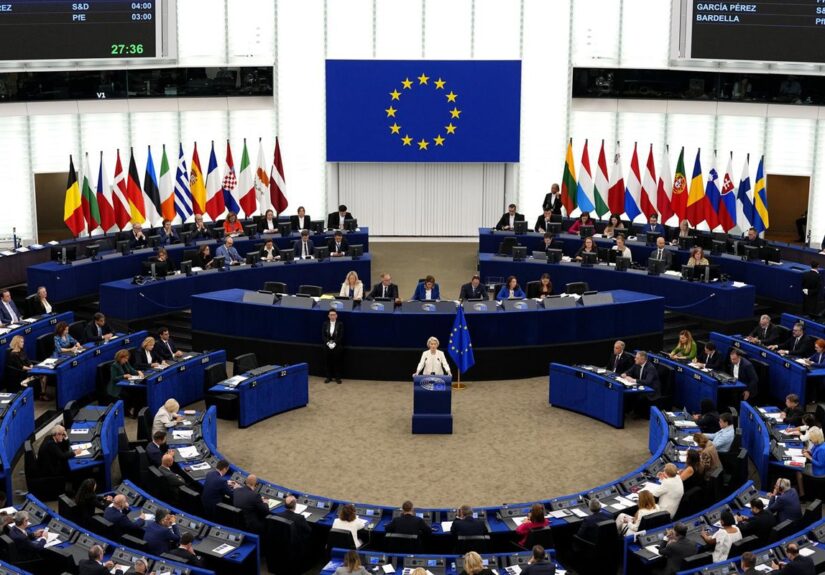 La Eurocámara reclama una respuesta más contundente a los ataques híbridos de Rusia y "sus aliados"