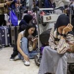 La erupción del volcán Anak Krakatoa obliga a suspender las operaciones de seis aeropuertos de Indonesia