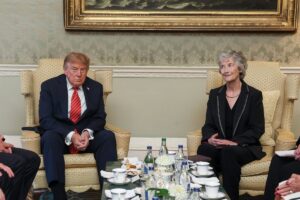 La presidenta irlandesa transmite a Trump que "la normalización de la guerra y el genocidio es inaceptable"