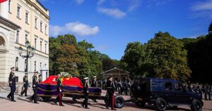 La realeza mundial despide a Harald V de Noruega en un histórico funeral