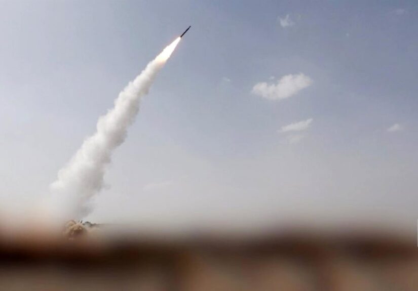 Los hutíes anuncian un ataque contra una base militar en territorio saudí