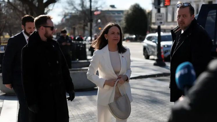 María Corina Machado respalda propuesta de elecciones en Venezuela para el 24 de julio de 2027