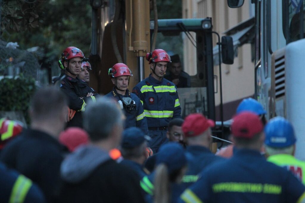 Mueren cuatro personas tras una fuerte explosión en un edificio del casco antiguo de Atenas
