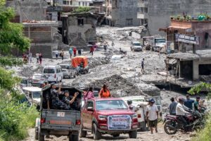 Nepal supera los 1.340 muertos por la riada en la frontera con China, con casi 5.000 desaparecidos