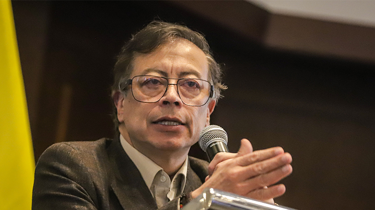 Petro responde al presidente De la Espriella tras su alocución y anuncia que pedirá derecho a réplica