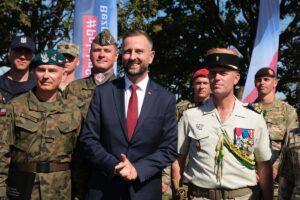 Polonia vuelve a desplegar cazas para proteger su espacio aéreo ante los ataques rusos contra Ucrania