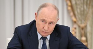 Putin ordena ampliar su Ejército con 15.500 soldados más