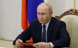 Putin ordena suspender tres días los ataques contra Kiev ante la visita de la delegación de EEUU