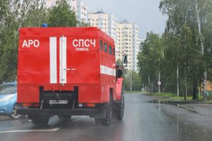 Registrado un incendio en una refinería en la región rusa de Yaroslavl tras un ataque con drones de Ucrania