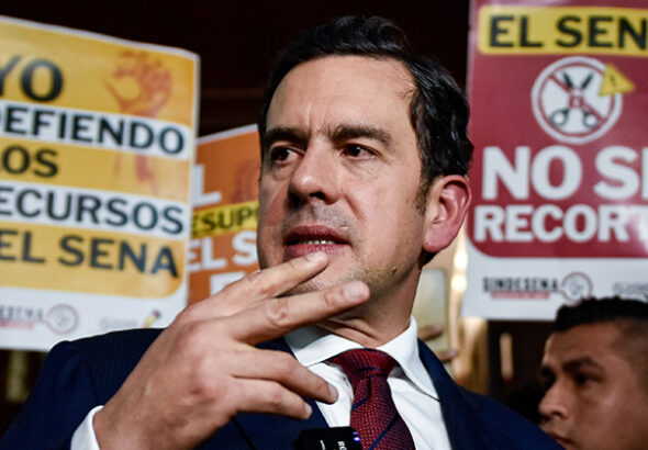 Rodrigo Lara sobre los contratos de prestación de servicios: