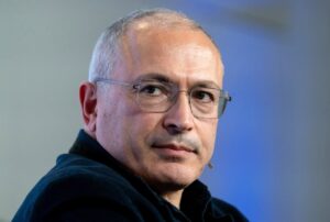 Rusia incluye al canal de noticias del destacado opositor Mijail Jodorkovski en su lista de "agentes extranjeros"