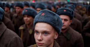 Rusia quiere pagar menos a sus soldados que luchan en el frente