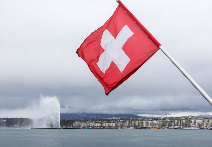 Suiza rechaza en referéndum endurecer su política de neutralidad