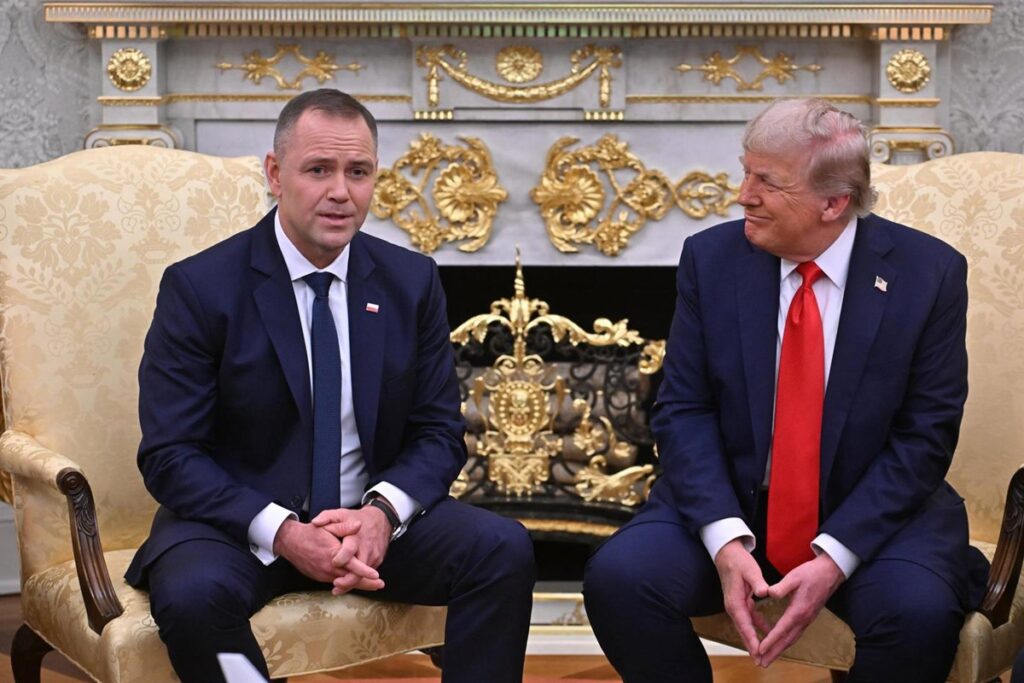 Trump celebra "avances importantes" para la instalación de una base militar en Polonia