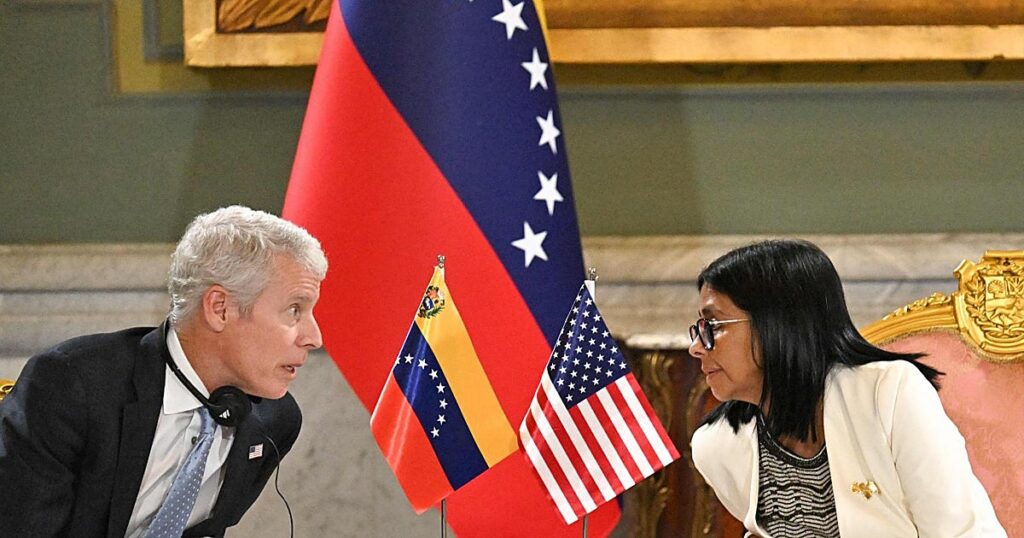 Trump formaliza la entrada de EE.UU. en el petróleo venezolano y decidirá su reparto