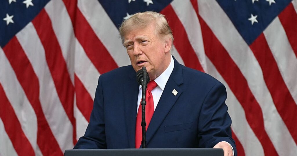 Trump lleva el recuerdo del 11-S al Pentágono y lo enlaza con las guerras de hoy: «Nunca jamás olvidaremos»
